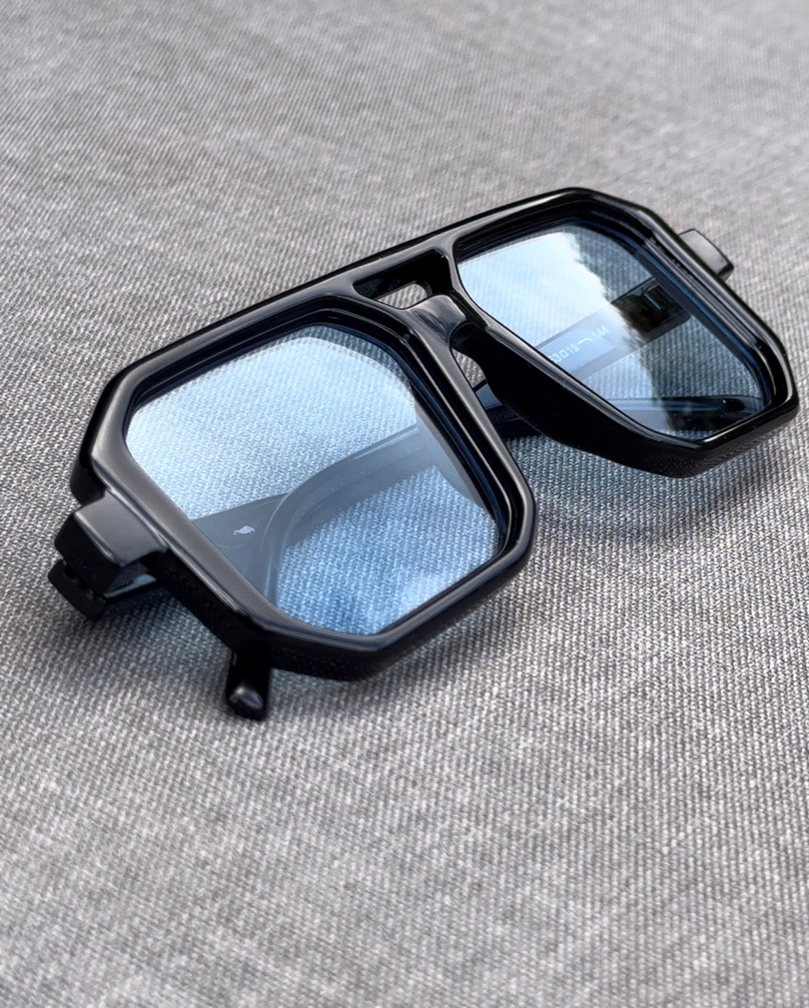 Lentes Oversized Square Navigator
