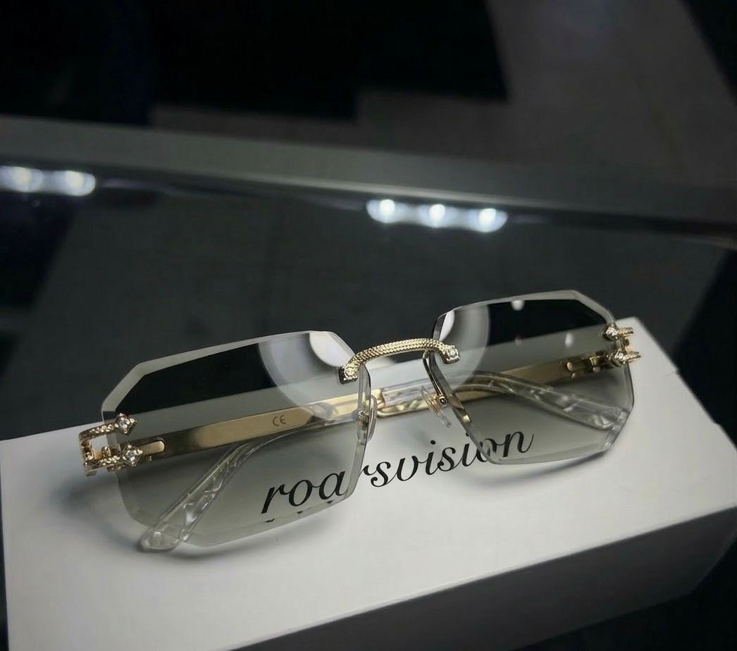 A VIBORA PATA DORADA-TRES PIEZAS