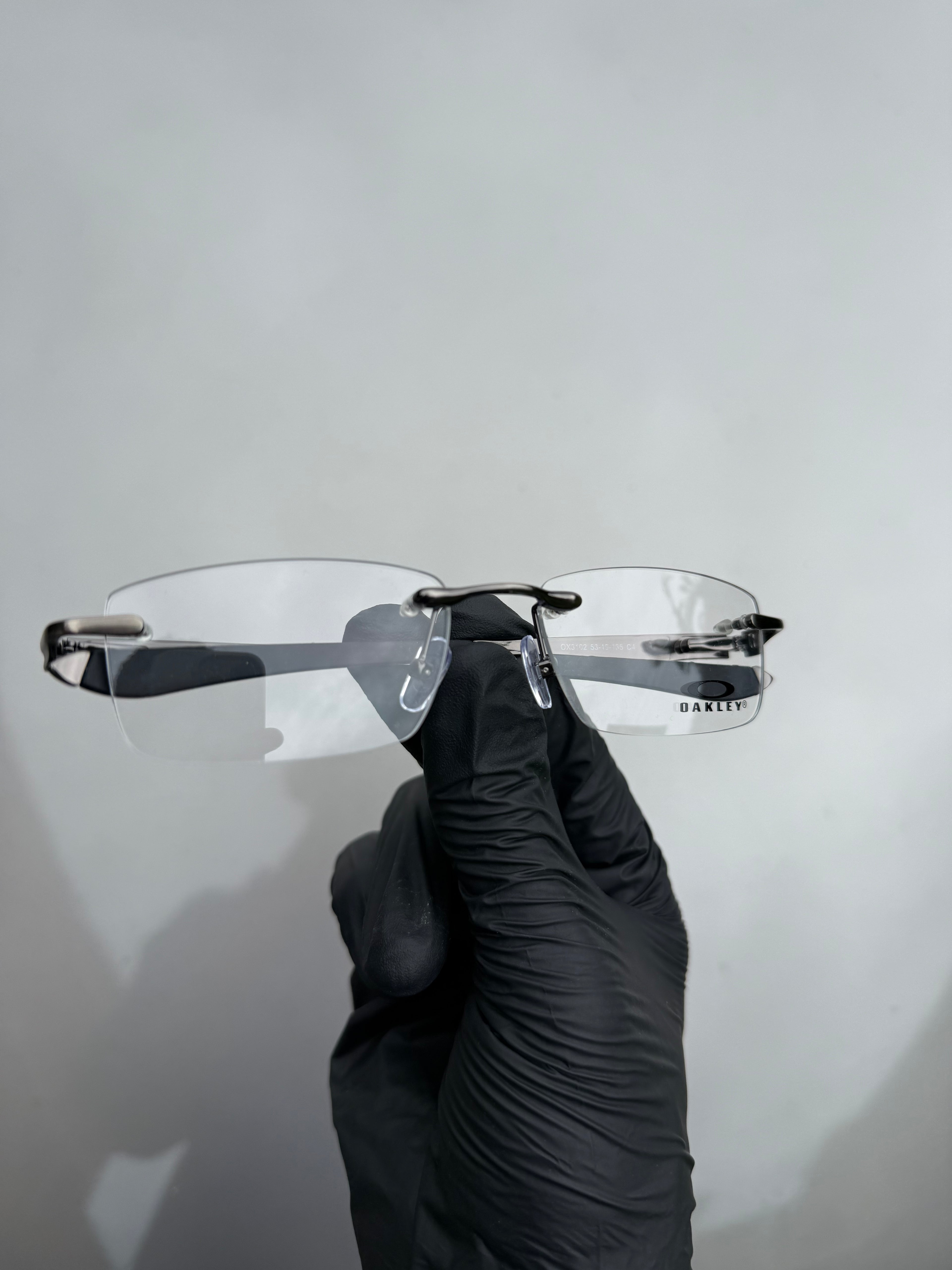 A Oakley tres piezas ®️